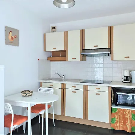T1 Moderne Et Lumineux Avec Terrasse Et Parking ! - Fr-1-555-70 * Aix-les-Bains