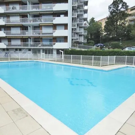 Appartement T1 Moderne Lumineux Avec Terrasse Et Parking Privatif ! - Fr-1-555-70 *